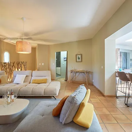 Cap Brun - De Reve Entre & Piscine Apartment *